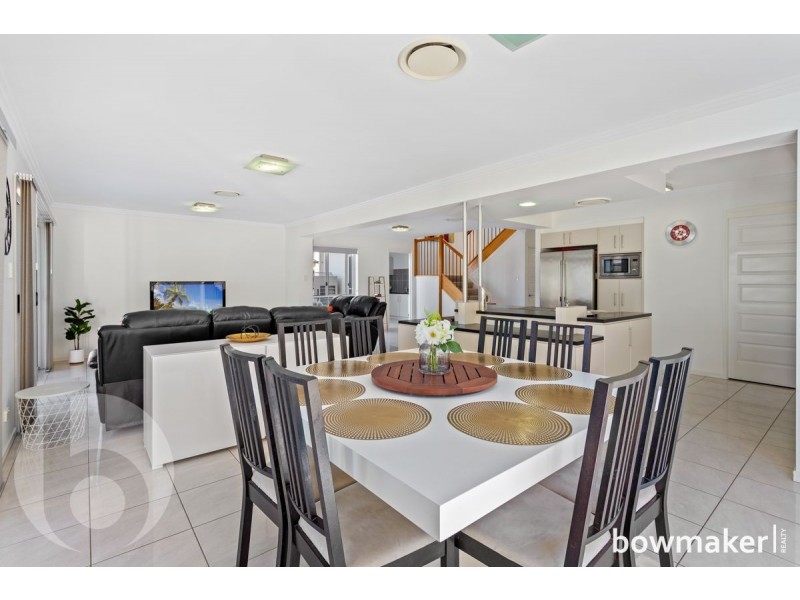 8 Montgomerie Parade, North Lakes QLD 4509