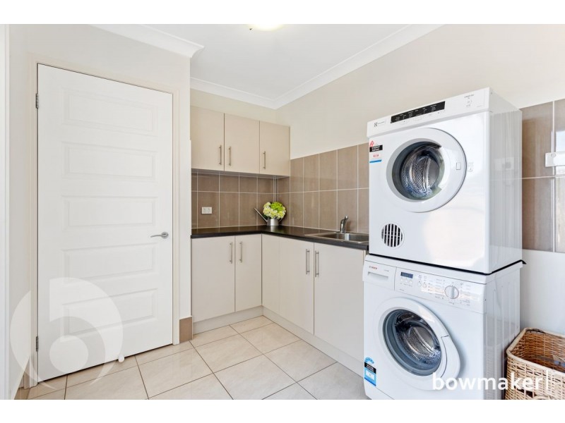 8 Montgomerie Parade, North Lakes QLD 4509