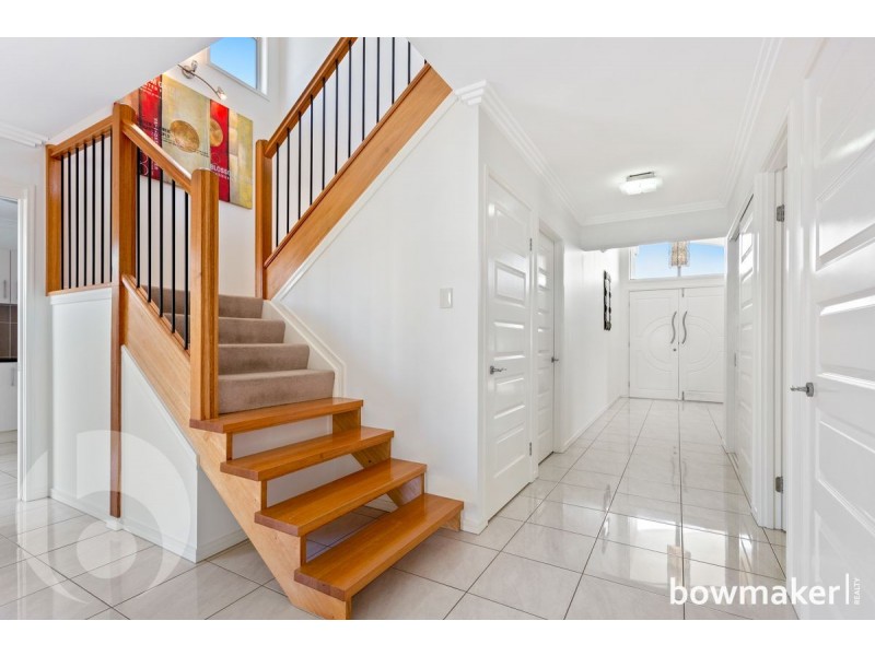 8 Montgomerie Parade, North Lakes QLD 4509