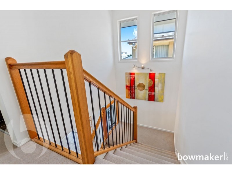 8 Montgomerie Parade, North Lakes QLD 4509