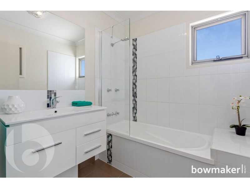 16 Brooklyn Close, North Lakes QLD 4509