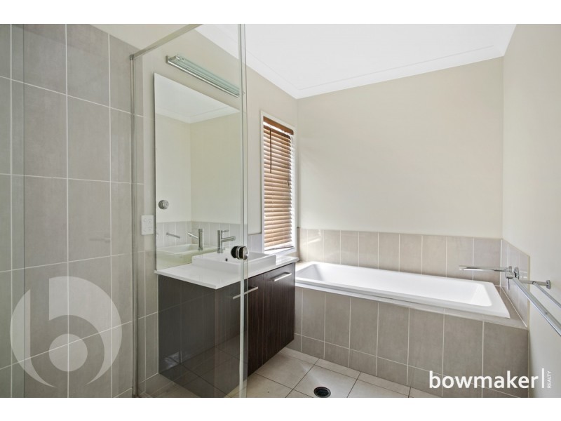 10 Friars Crescent, North Lakes QLD 4509