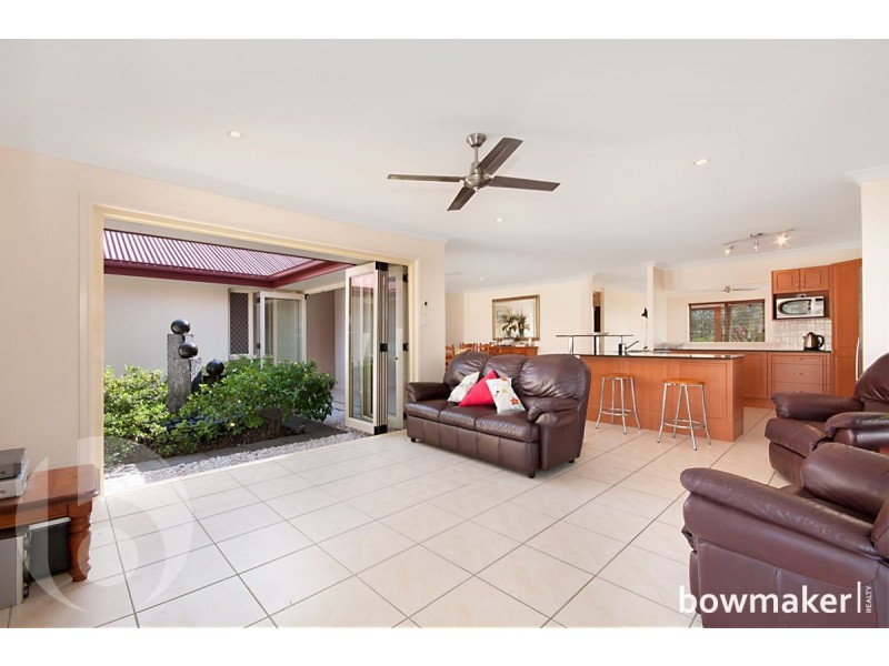 102 Copeland Drive, North Lakes QLD 4509