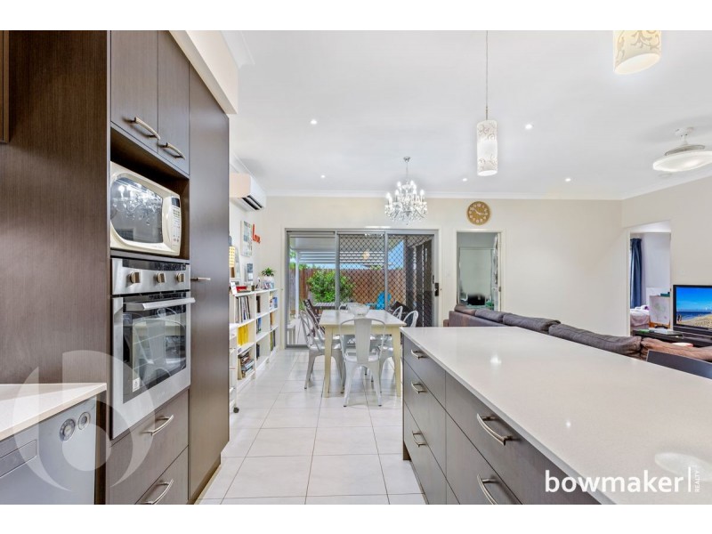 5 Ravensbourne Crescent, North Lakes QLD 4509