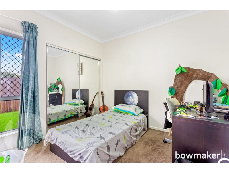5 Ravensbourne Crescent, North Lakes QLD 4509