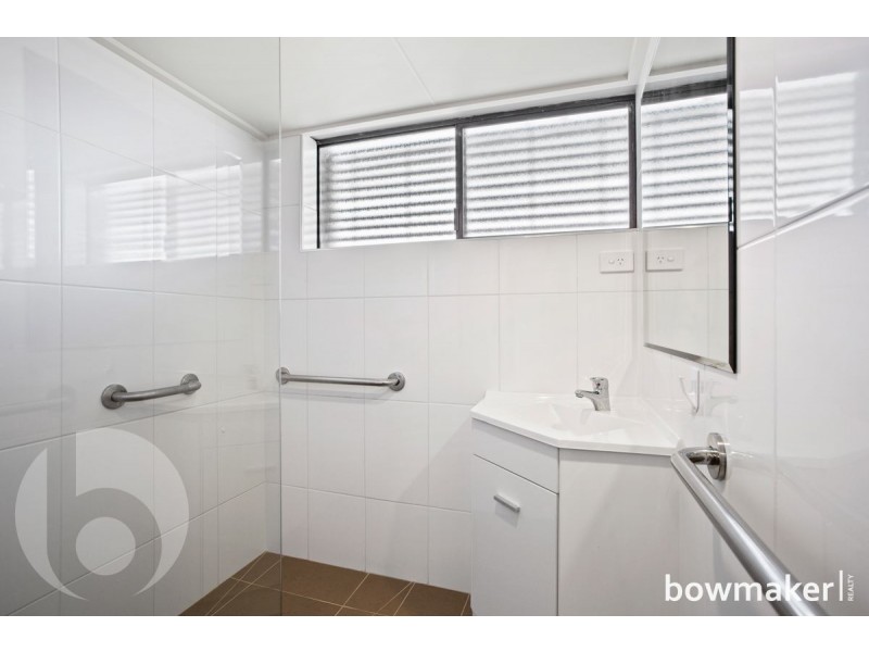 2/5 View Street, Woody Point QLD 4019