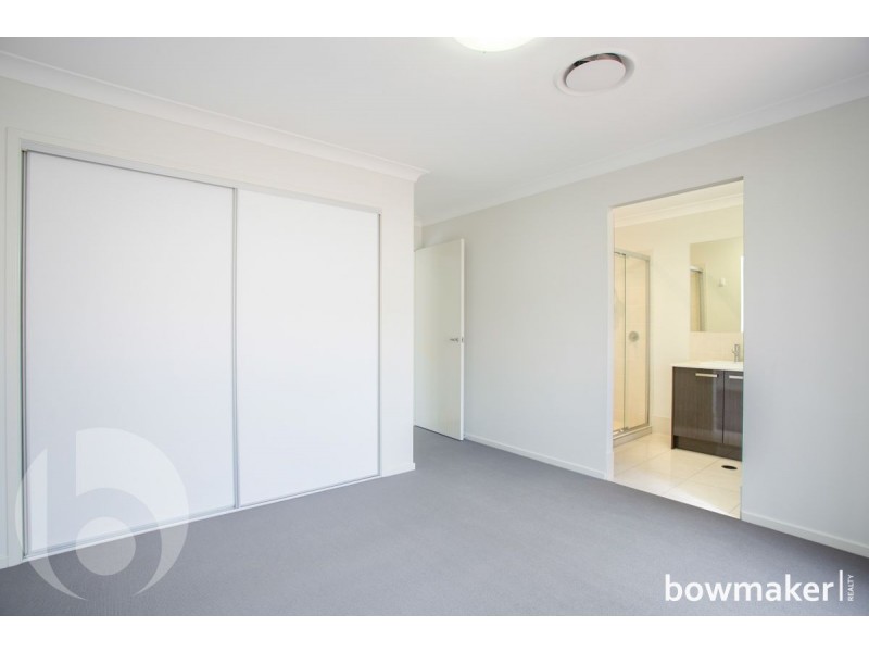 16 Melville Parade, North Lakes QLD 4509