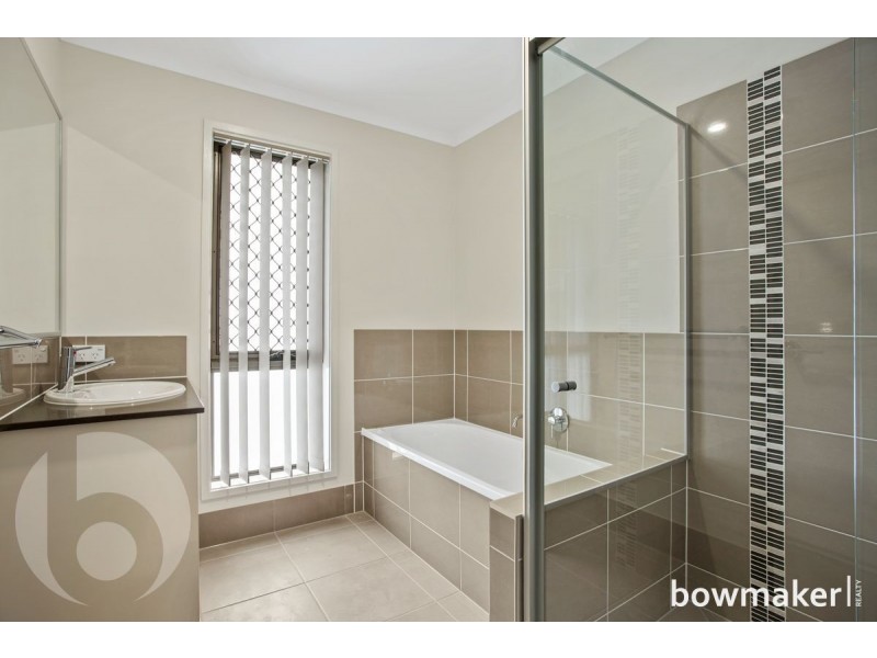 2/4 Woodvale Street, Mango Hill QLD 4509