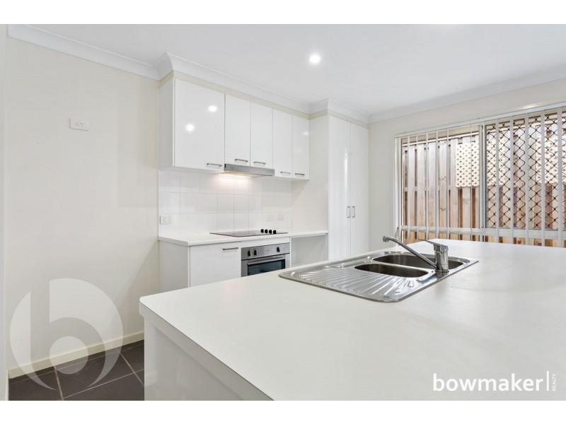 15 Bowerbird Crescent, Dakabin QLD 4503
