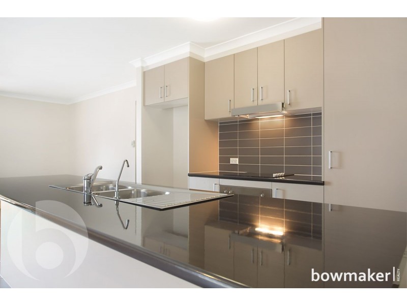 60 Mackintosh Drive, North Lakes QLD 4509