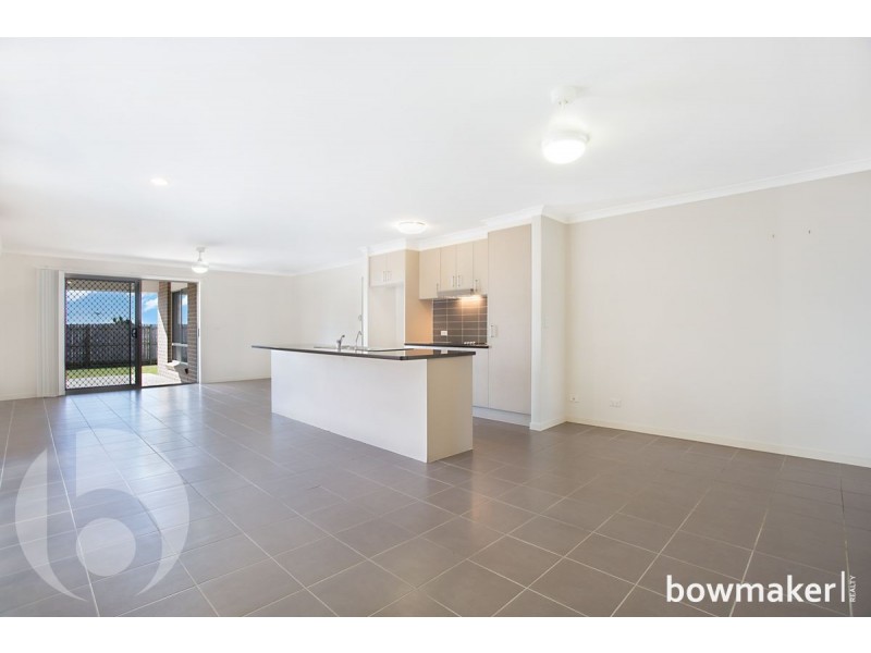 60 Mackintosh Drive, North Lakes QLD 4509