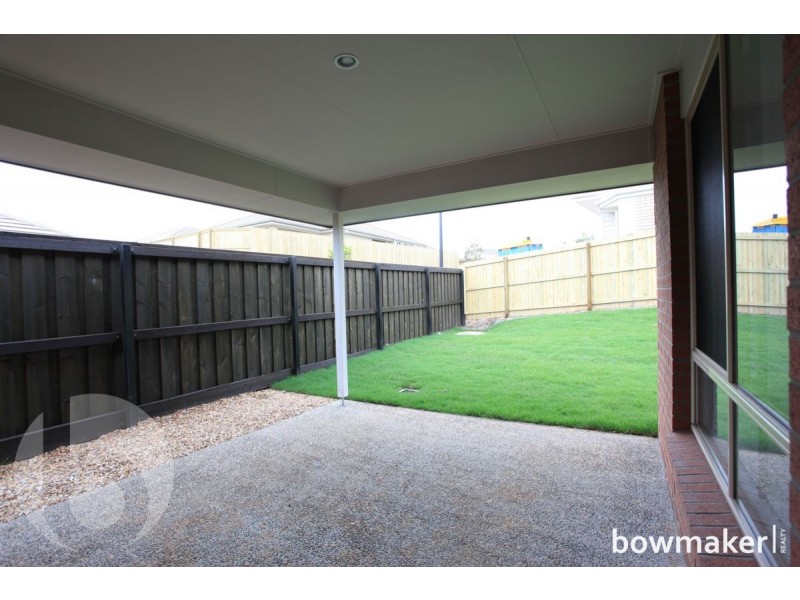 60 Mackintosh Drive, North Lakes QLD 4509