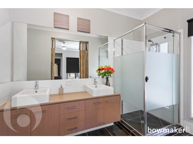 12 Eaton Close, North Lakes QLD 4509