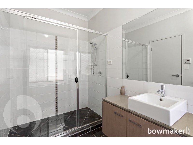 12 Eaton Close, North Lakes QLD 4509