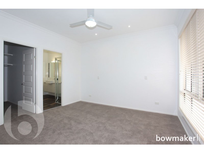 66 Mackintosh Drive, North Lakes QLD 4509