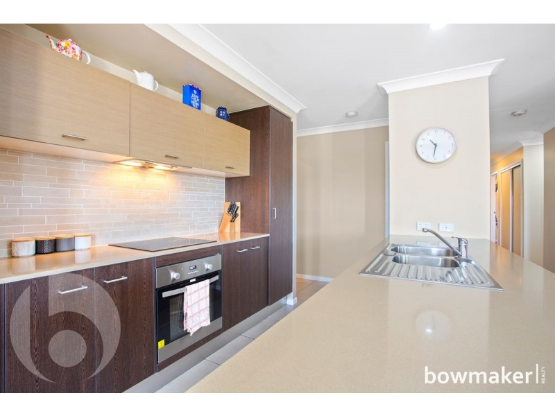 27 Denham Crescent, North Lakes QLD 4509