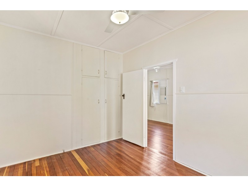28 Queen Street, Scarborough QLD 4020