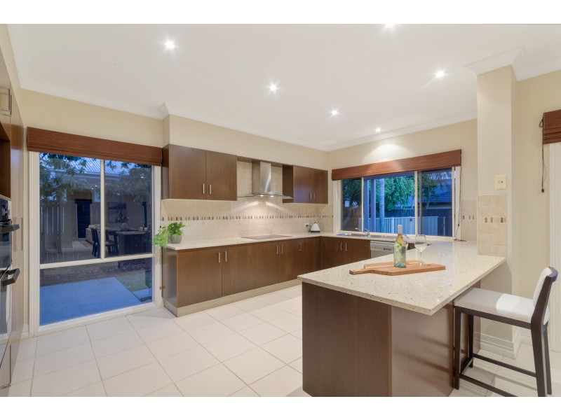 122 Copeland Drive, North Lakes QLD 4509