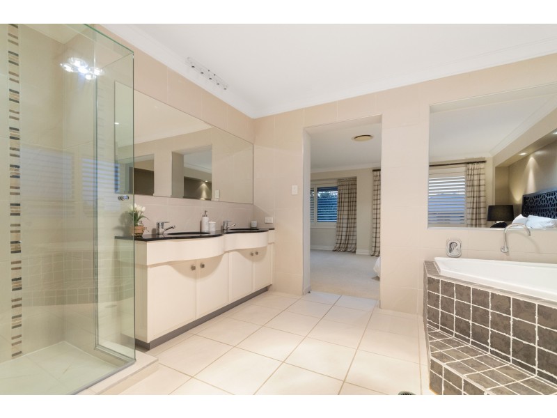 122 Copeland Drive, North Lakes QLD 4509
