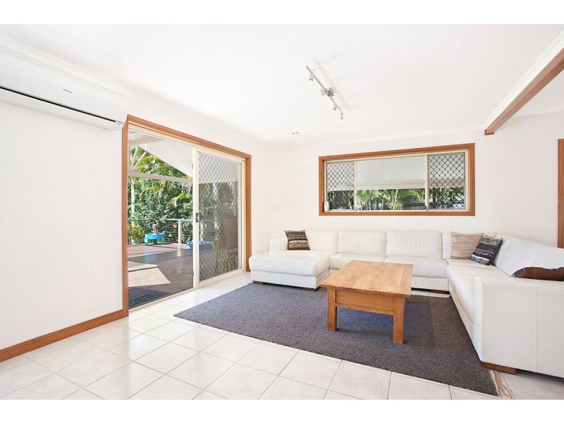25 Winchcombe Avenue, Murrumba Downs QLD 4503