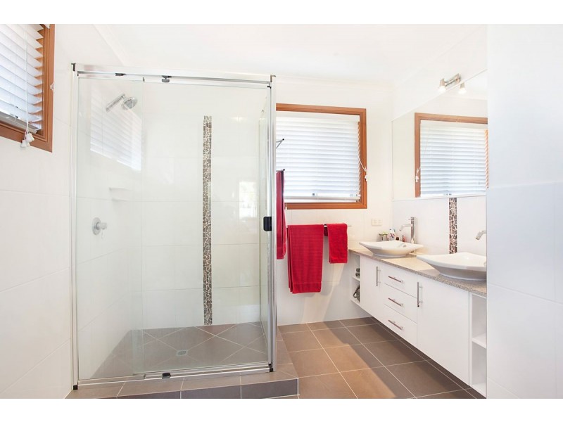 25 Winchcombe Avenue, Murrumba Downs QLD 4503