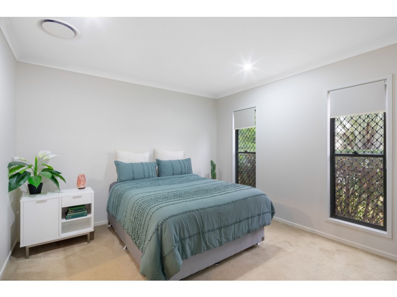 70 Daintree Circuit, North Lakes QLD 4509