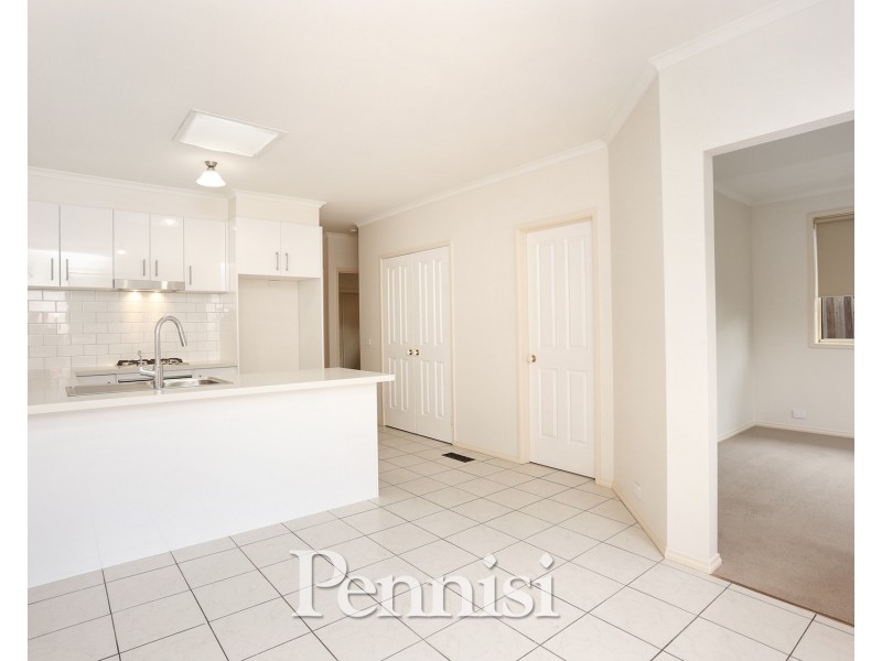 3/10 Hazel Grove, Pascoe Vale VIC 3044