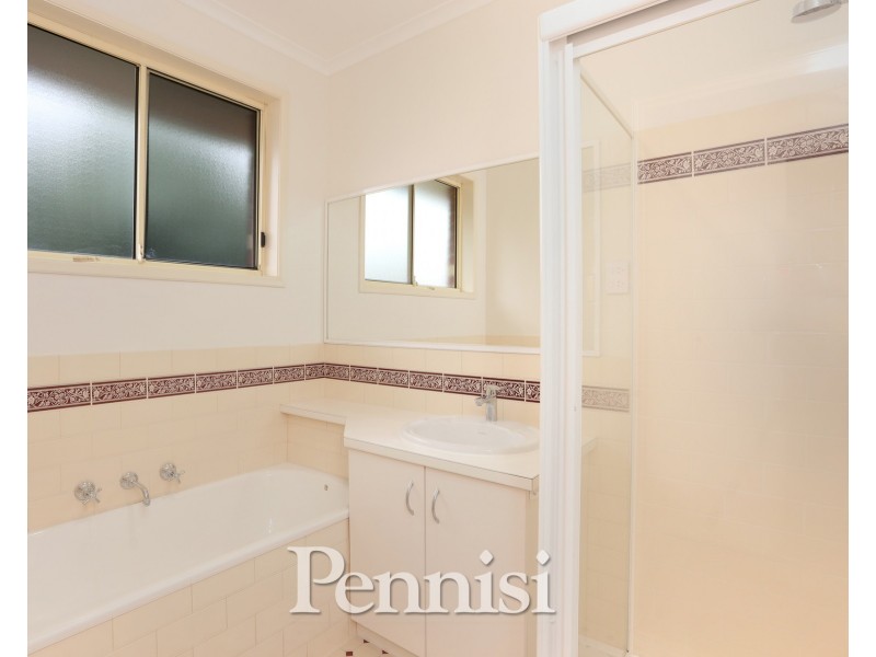 3/10 Hazel Grove, Pascoe Vale VIC 3044