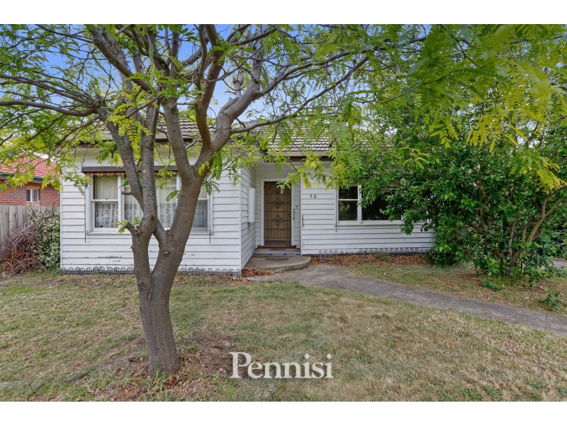 50 Watt Avenue, Oak Park VIC 3046