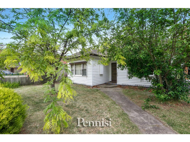 50 Watt Avenue, Oak Park VIC 3046