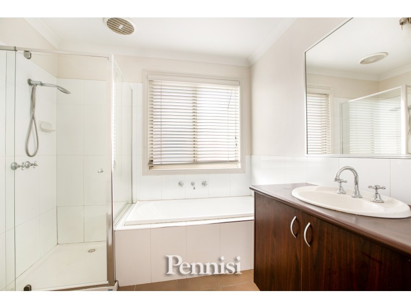 2/123 Melrose Drive, Tullamarine VIC 3043