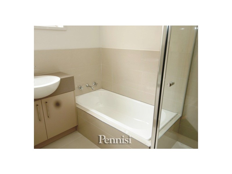 3/75 Lincoln Road, Essendon VIC 3040