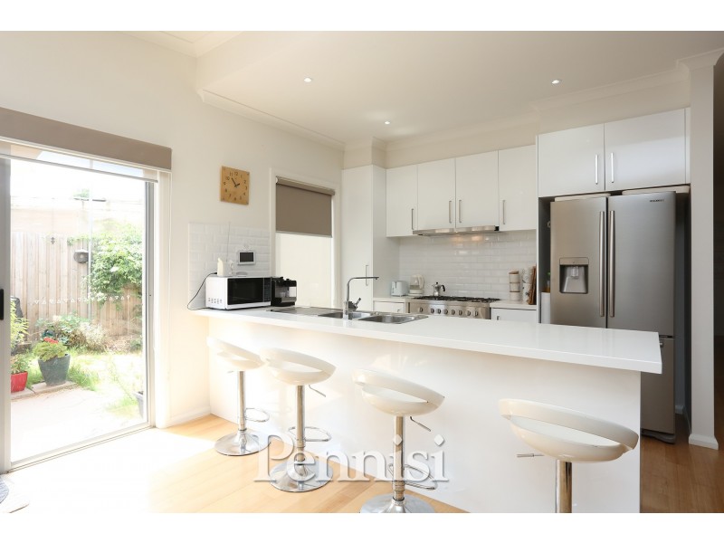 4/94 Rosehill Road, Keilor East VIC 3033