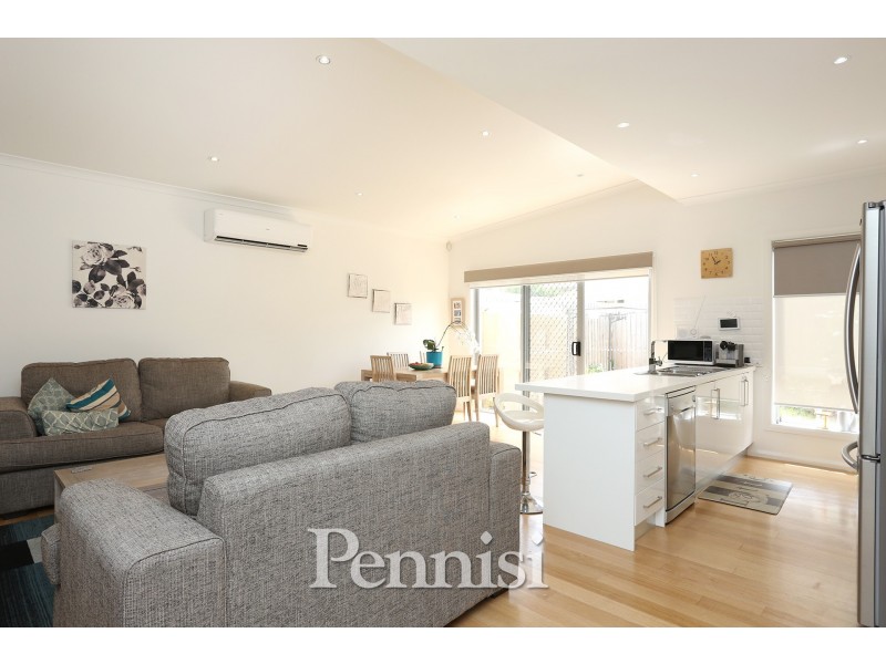 4/94 Rosehill Road, Keilor East VIC 3033