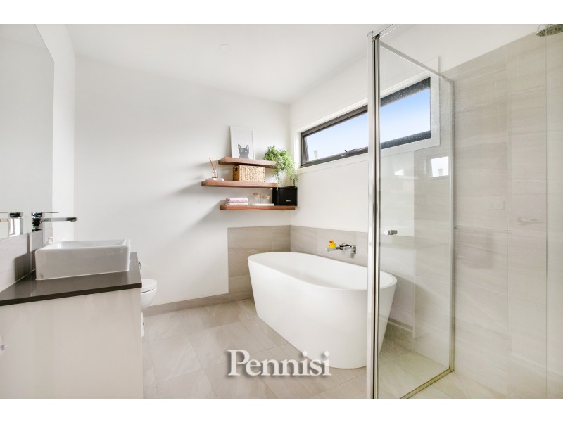 2/85 Bowes Avenue, Airport West VIC 3042