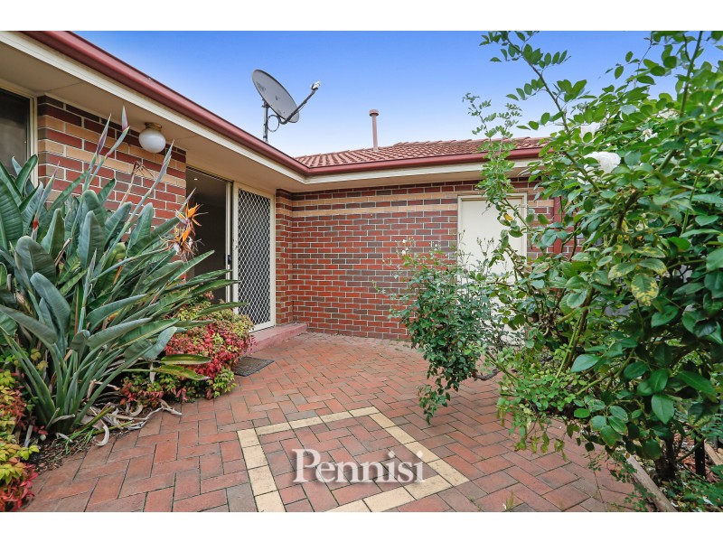 1/12 Coniston Avenue, Airport West VIC 3042