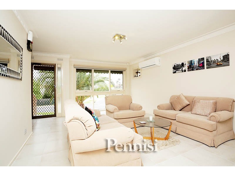 3/68 El Reno Crescent, Airport West VIC 3042