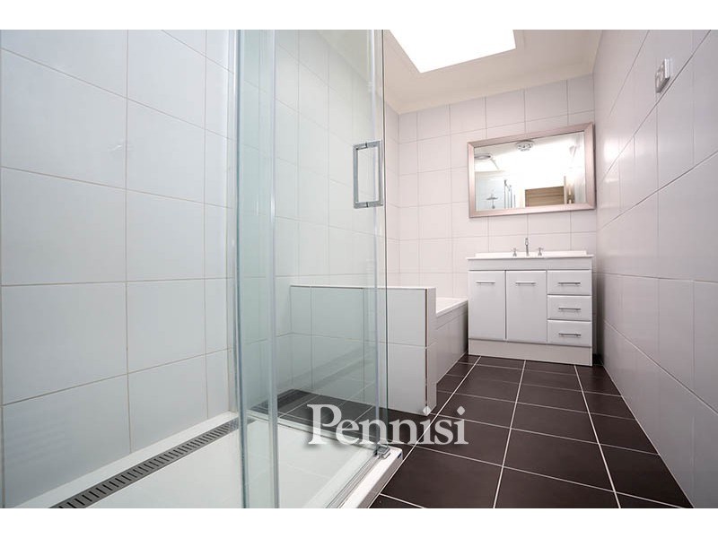 3/68 El Reno Crescent, Airport West VIC 3042