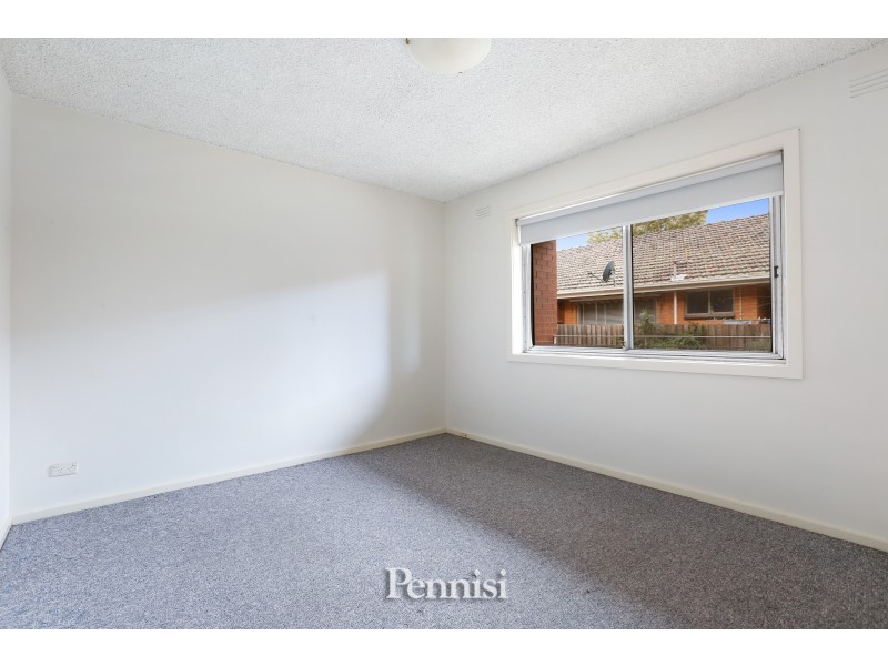 2/8 Braemar Street, Essendon VIC 3040