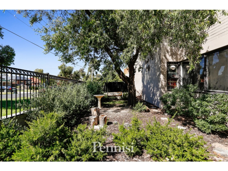 11/25 Daisy Street, Essendon VIC 3040