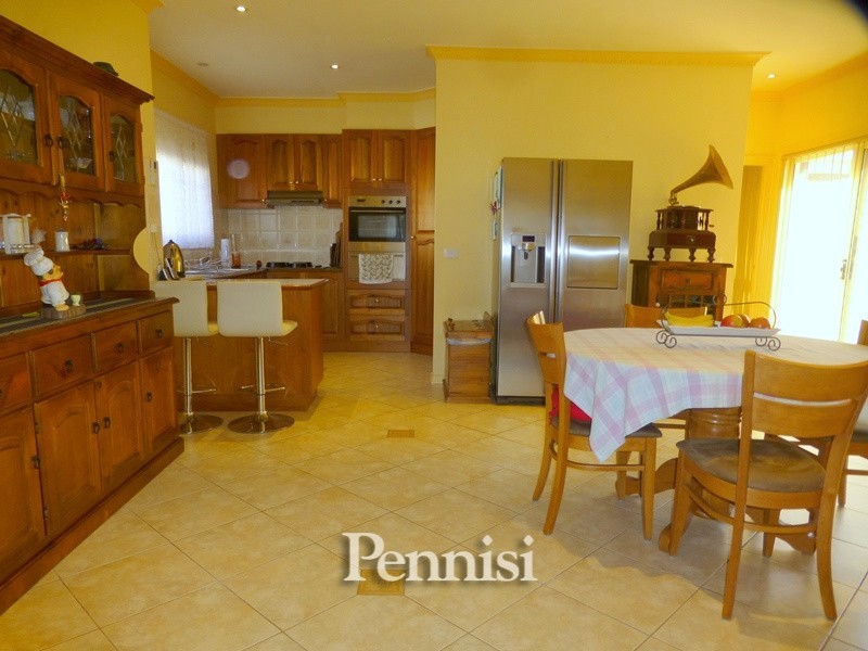 1/33 Renown Street, Essendon North VIC 3041