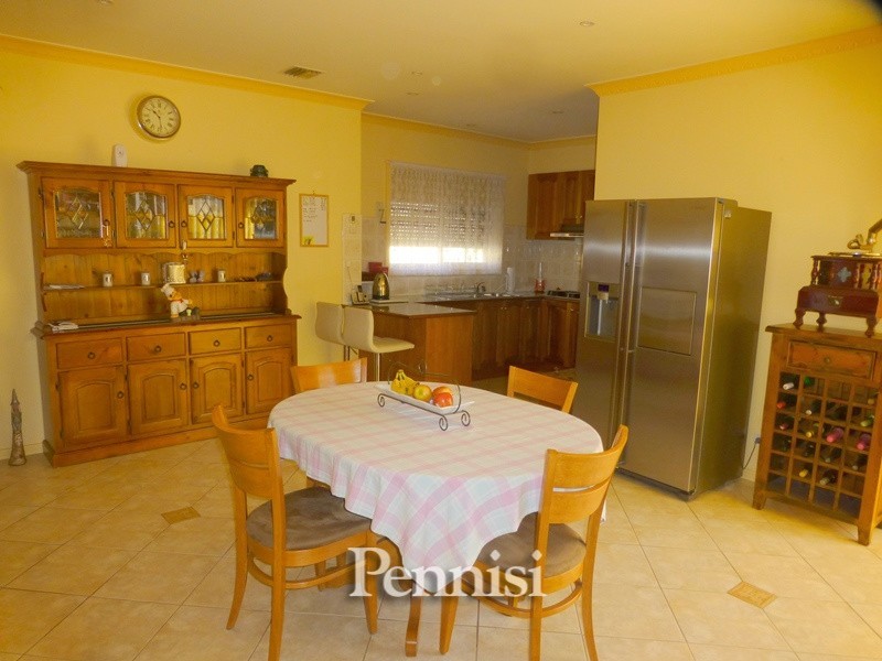 1/33 Renown Street, Essendon North VIC 3041