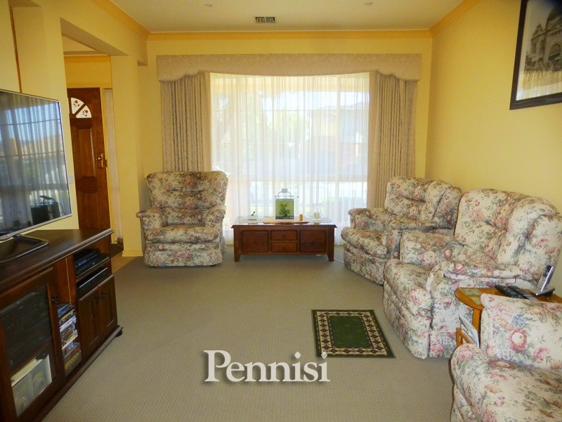 1/33 Renown Street, Essendon North VIC 3041