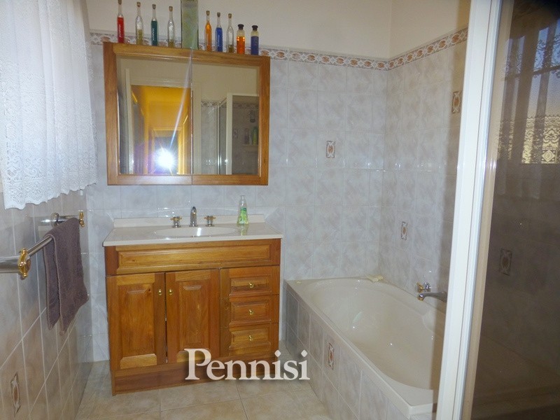 1/33 Renown Street, Essendon North VIC 3041