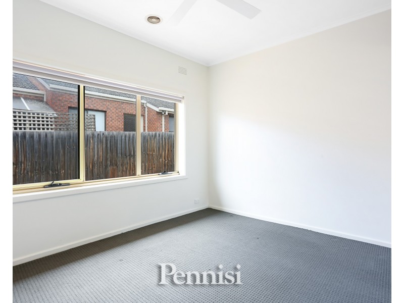 1/12 Forrester Street, Essendon VIC 3040