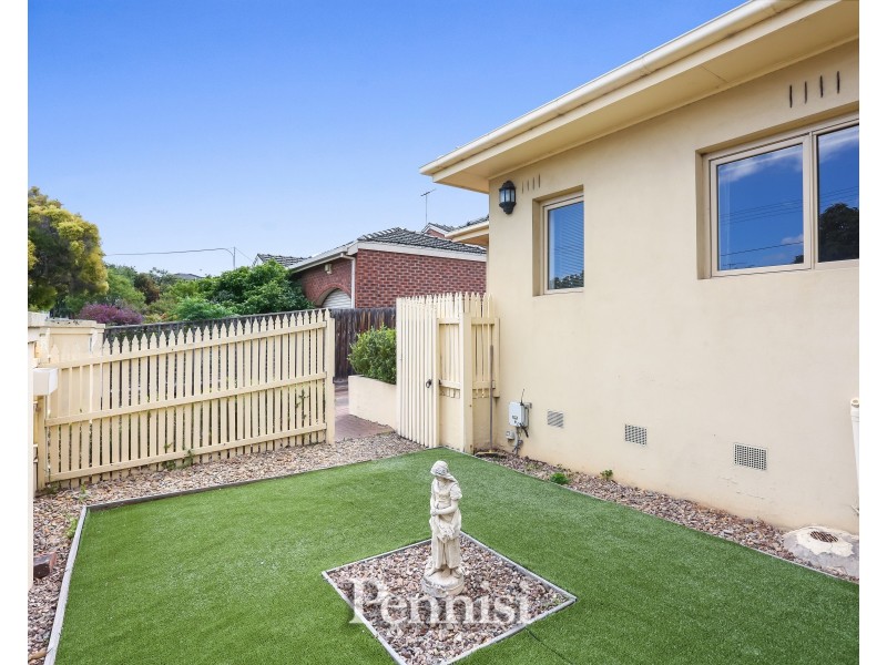 1/12 Forrester Street, Essendon VIC 3040