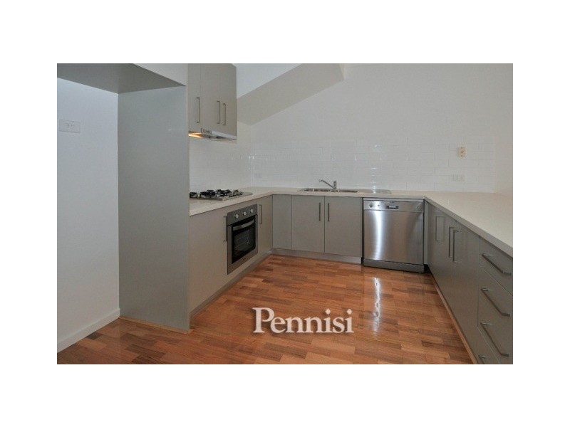 2/58 Snell Grove, Oak Park VIC 3046