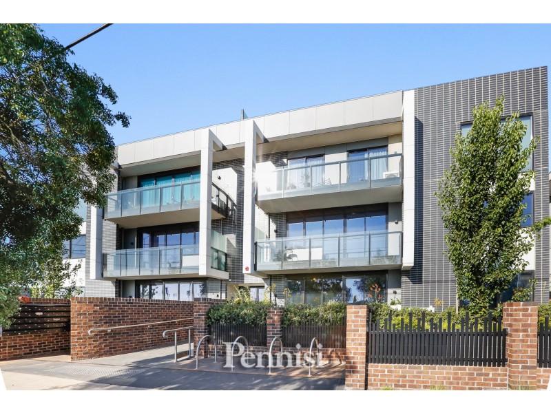 102/82 Bulla Road, Strathmore VIC 3041
