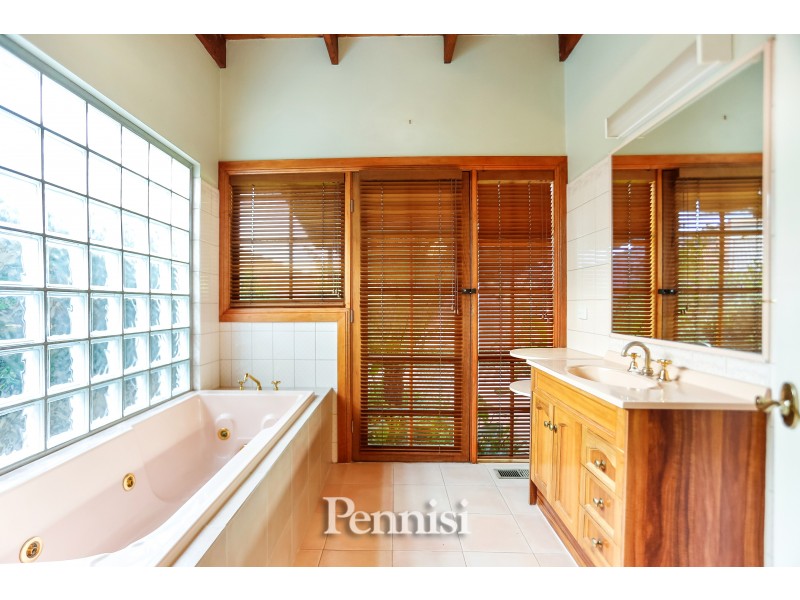 61 Haldane Road, Niddrie VIC 3042