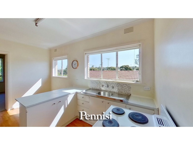 1/52 Rosehill Road, Niddrie VIC 3042
